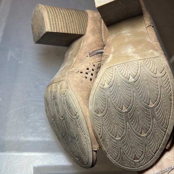 Pop Boots Womens 8 M TUCSON Booties Tan Faux Leather Fringe Tassels Western TIE - Picture 5 of 8